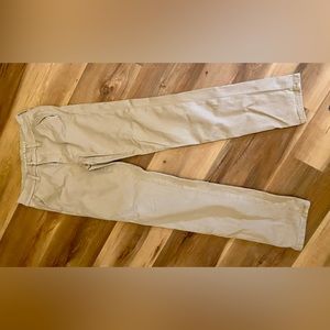 American Eagle khaki pants size 6